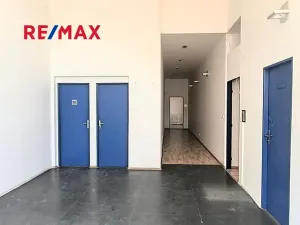 Pronájem kanceláře, Praha - Kobylisy, Horňátecká, 14 m2