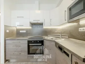 Pronájem bytu 3+kk, Jihlava, Brtnická, 66 m2