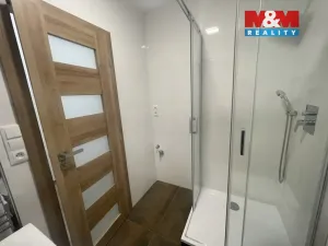 Pronájem bytu 1+kk, Náchod, Borská, 30 m2