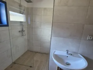 Pronájem rodinného domu, Tuchlovice, Karlovarská, 79 m2
