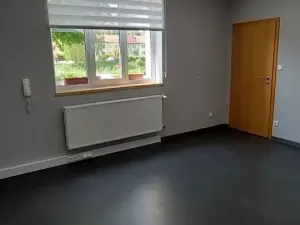 Pronájem kanceláře, Kroměříž, Švabinského nábřeží, 17 m2