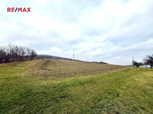 Prodej pole, Vršovice, 24568 m2