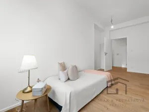 Pronájem bytu 3+kk, Praha - Libeň, Sokolovská, 64 m2