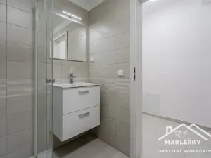 Pronájem bytu 1+kk, Uhlířské Janovice, Hrnčířská, 30 m2