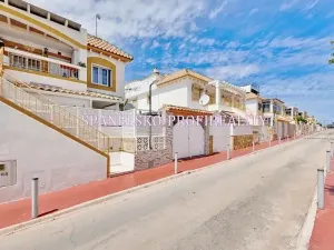 Prodej rodinného domu, Torrevieja, Španělsko, Ronda César Cánovas Girada, 50 m2