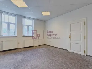 Pronájem kanceláře, Jindřichův Hradec, Karlov, 28 m2