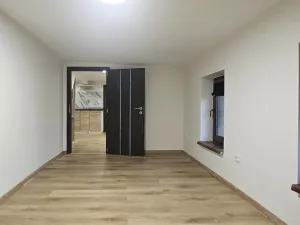 Pronájem bytu 2+1, Květinová, Jablonec nad Nisou, 65 m2