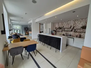 Pronájem kanceláře, Praha - Žižkov, Žerotínova, 220 m2