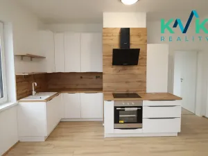 Pronájem bytu 3+kk, Karlovy Vary, Šumavská, 78 m2