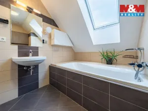 Pronájem bytu 3+kk, Praha - Kolovraty, Meduňková, 109 m2