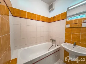 Pronájem bytu 1+kk, Blansko, Okružní, 35 m2