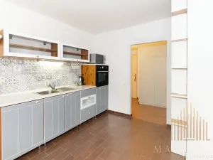 Pronájem bytu 1+1, Praha - Prosek, Nad Krocínkou, 50 m2