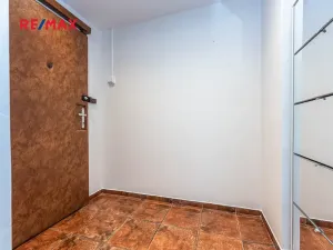 Pronájem bytu 3+1, Praha - Kobylisy, Frýdlantská, 67 m2