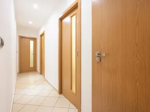 Pronájem bytu 3+1, Praha - Modřany, K Vystrkovu, 80 m2