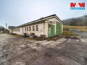 Prodej výrobních prostor, Bratrušov, 1152 m2