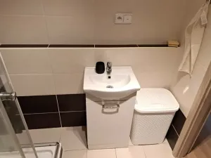 Pronájem bytu 1+kk, Praha, 37 m2