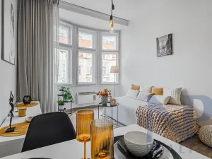 Pronájem bytu 2+kk, Praha - Nusle, Jaromírova, 42 m2