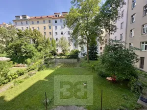 Pronájem bytu 1+kk, Praha - Vinohrady, Na Folimance, 28 m2