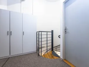 Pronájem obchodního prostoru, Praha - Žižkov, Husitská, 135 m2