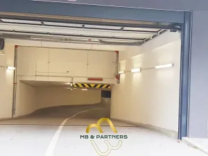 Prodej garážového stání, Praha - Holešovice, U průhonu, 13 m2