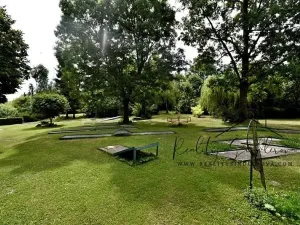 Prodej apartmánu, Hranice, 297 m2