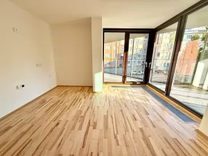 Prodej bytu 2+kk, Praha - Žižkov, Ke kapslovně, 58 m2