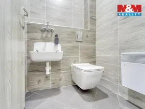 Prodej výrobních prostor, Stružná, 562 m2