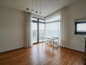Pronájem bytu 3+kk, Praha - Liboc, Libocká, 60 m2