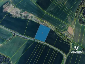 Prodej podílu pole, Slabčice, 2610 m2