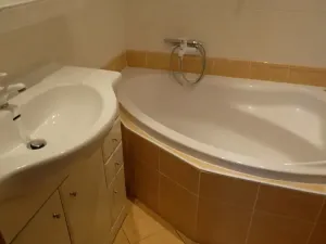 Prodej bytu 3+1, Uherský Brod, Sídl. Olšava, 70 m2