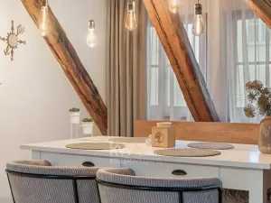 Pronájem bytu 1+kk, Praha - Nové Město, Lodecká, 75 m2