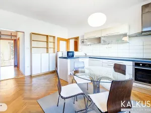 Pronájem bytu 3+kk, Hradec Králové, Smetanovo nábřeží, 70 m2