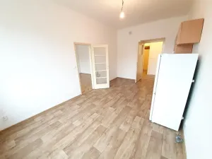 Pronájem bytu 2+kk, Praha - Nusle, náměstí Hrdinů, 50 m2
