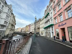 Prodej bytu 4+1, Karlovy Vary, Vřídelní, 160 m2