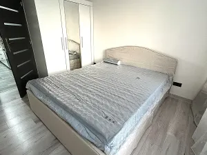 Pronájem bytu 2+kk, Praha - Prosek, Vysočanská, 43 m2
