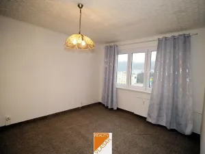 Pronájem bytu 2+1, Kadaň, Chomutovská, 56 m2