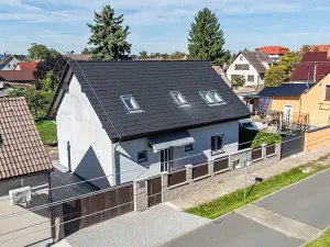 Prodej rodinného domu, Veleň, Na růžku, 130 m2