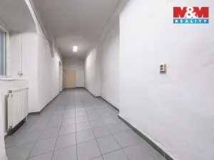 Prodej obchodního prostoru, Úvaly, 691 m2