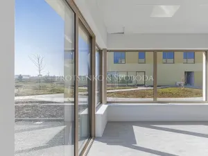 Pronájem kanceláře, Velká Bíteš, 937 m2