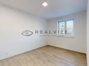 Pronájem bytu 2+kk, České Budějovice, Puklicova, 32 m2