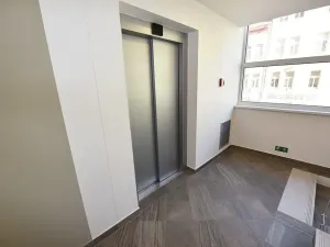 Prodej bytu 2+kk, Praha - Vršovice, Petrohradská, 118 m2