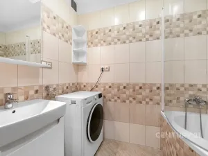 Prodej bytu 3+1, Plzeň, Pod Záhorskem, 63 m2