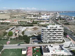 Prodej bytu 2+1, Larnaka, Kypr, 60 m2