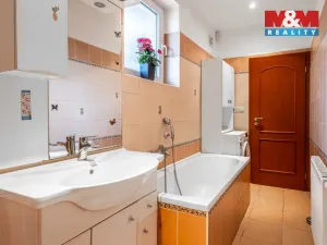 Prodej rodinného domu, Zlosyň, 142 m2