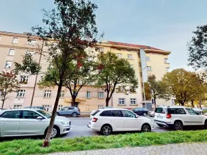 Prodej bytu 2+1, Praha - Holešovice, U Uranie, 55 m2