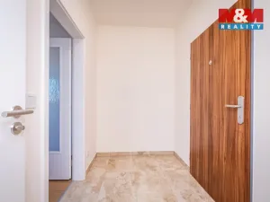 Pronájem bytu 1+kk, Praha, Fabiánové, 34 m2