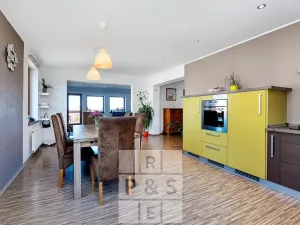 Prodej vícegeneračního domu, Praha - Štěrboholy, Pod areálem, 333 m2