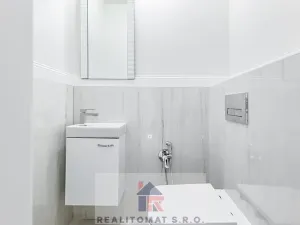 Prodej bytu 4+kk, Praha - Komořany, Pod lesem, 127 m2