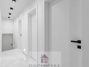 Prodej vily, Praha - Komořany, Pod lesem, 770 m2