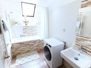 Pronájem bytu 2+1, Jihlava, Kosmákova, 75 m2